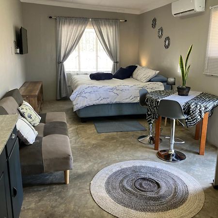 Stellies Accommodation - Room 1 كيتمانشوب المظهر الخارجي الصورة
