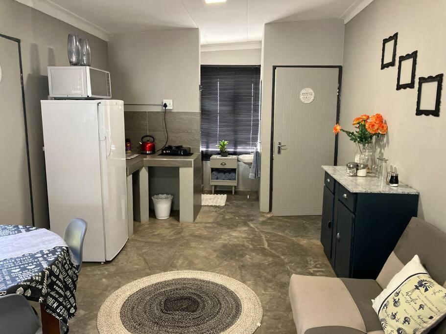 Stellies Accommodation - Room 1 كيتمانشوب المظهر الخارجي الصورة